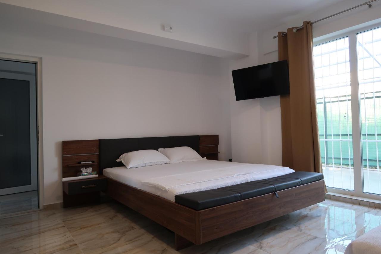 Home Space One Năvodari Buitenkant foto